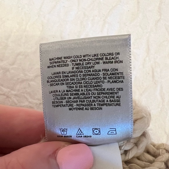 Jessica Simpson Cable Knit Sweater (Large) - Picture 9 of 9